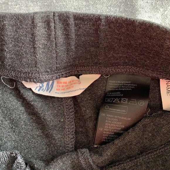 3/$25 H&M Dark Grey Leggings Size 10 11 - Picture 3 of 4